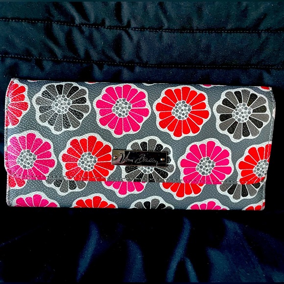 Vera Bradley Wallet - Picture 1 of 3